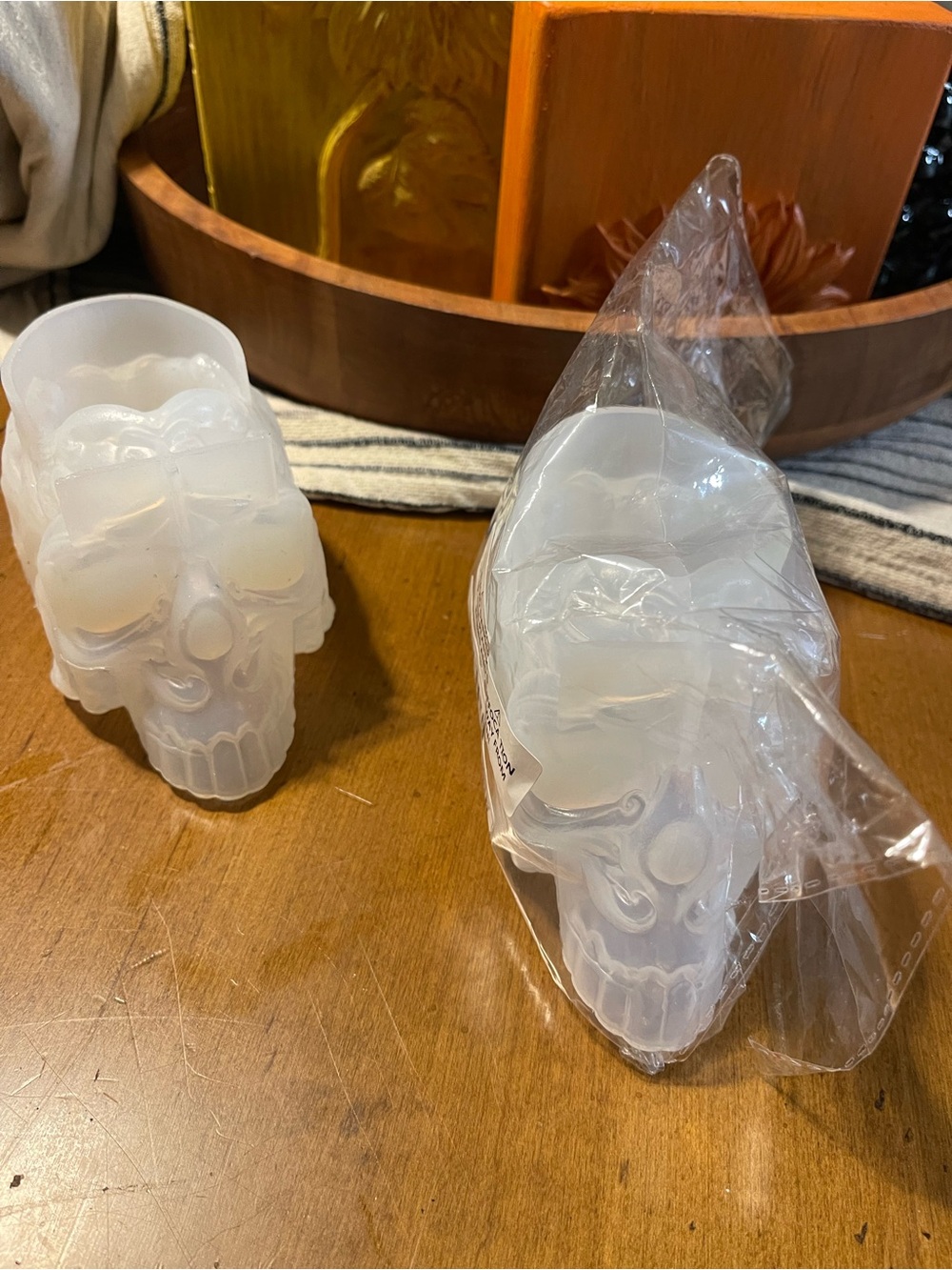 2 Skull Resin Molds
